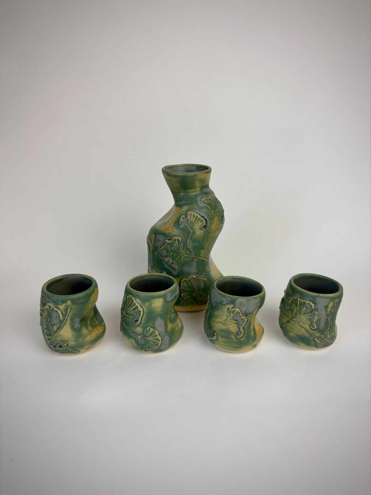 Darted Ginkgo Sake Set