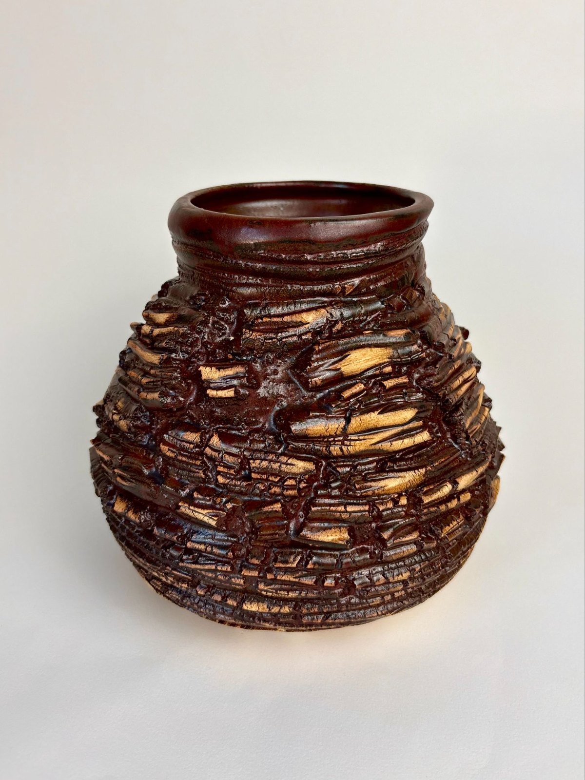 Magma Vase